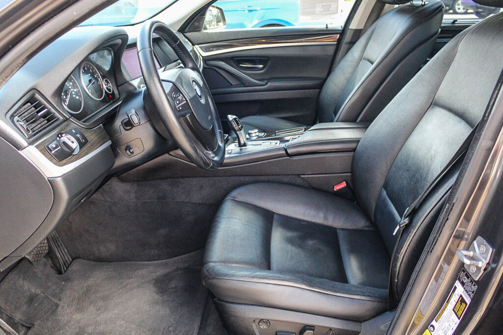 Used 2011 BMW 535i Sedan image 6