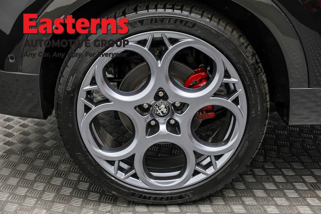 Used 2024 Alfa Romeo Tonale Veloce image 31