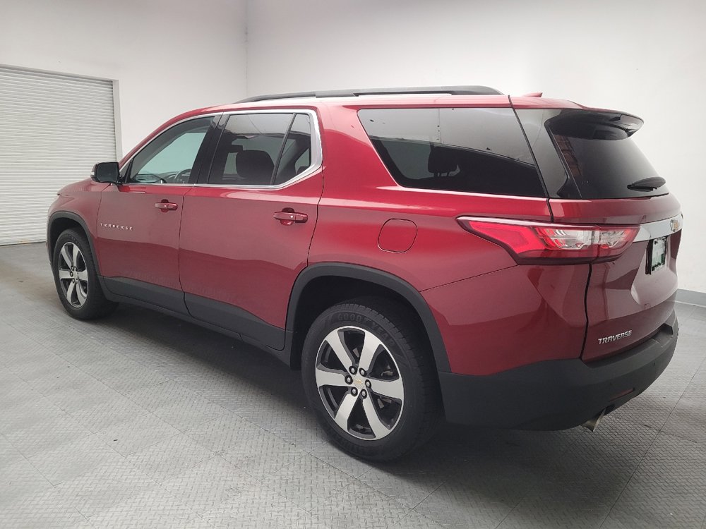 Used 2019 Chevrolet Traverse LT w/ LT Premium Package FWD image 3