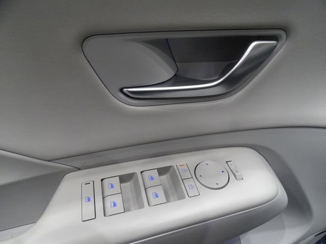 Used 2024 Hyundai Kona Limited image 19