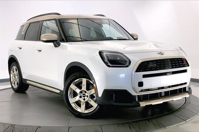 Used 2025 MINI Cooper Countryman S w/ Comfort Package Max image 11