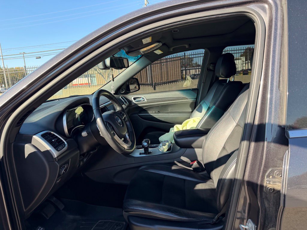 Used 2015 Jeep Grand Cherokee Altitude AWD/4WD image 7