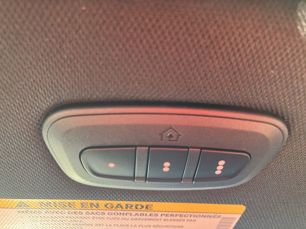 New 2026 Chrysler Pacifica Limited w/ S Appearance Package image 27