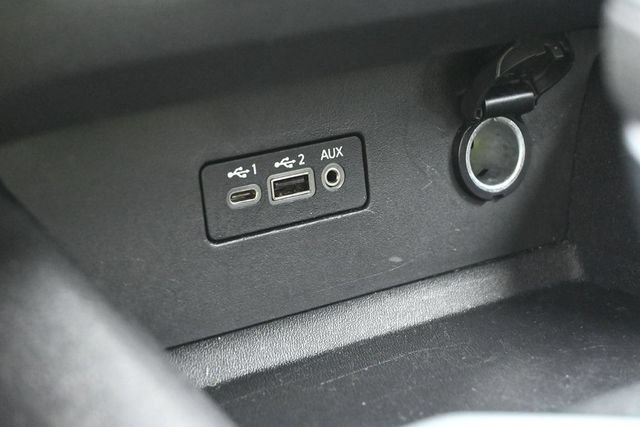 Used 2025 Nissan Altima 2.5 SV FWD image 32