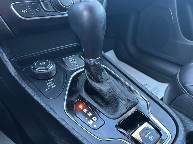 Used 2021 Jeep Cherokee Latitude Plus image 43