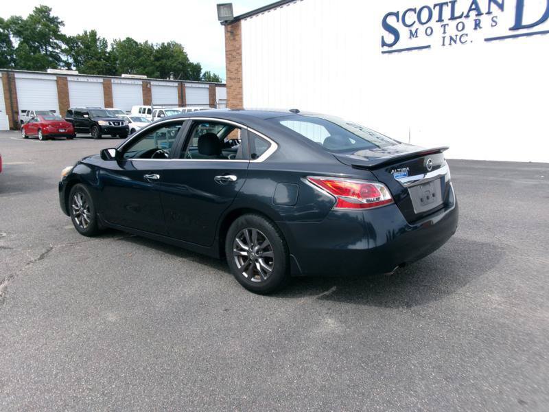 Used 2015 Nissan Altima 2.5 S w/ Sport Value Package FWD image 8