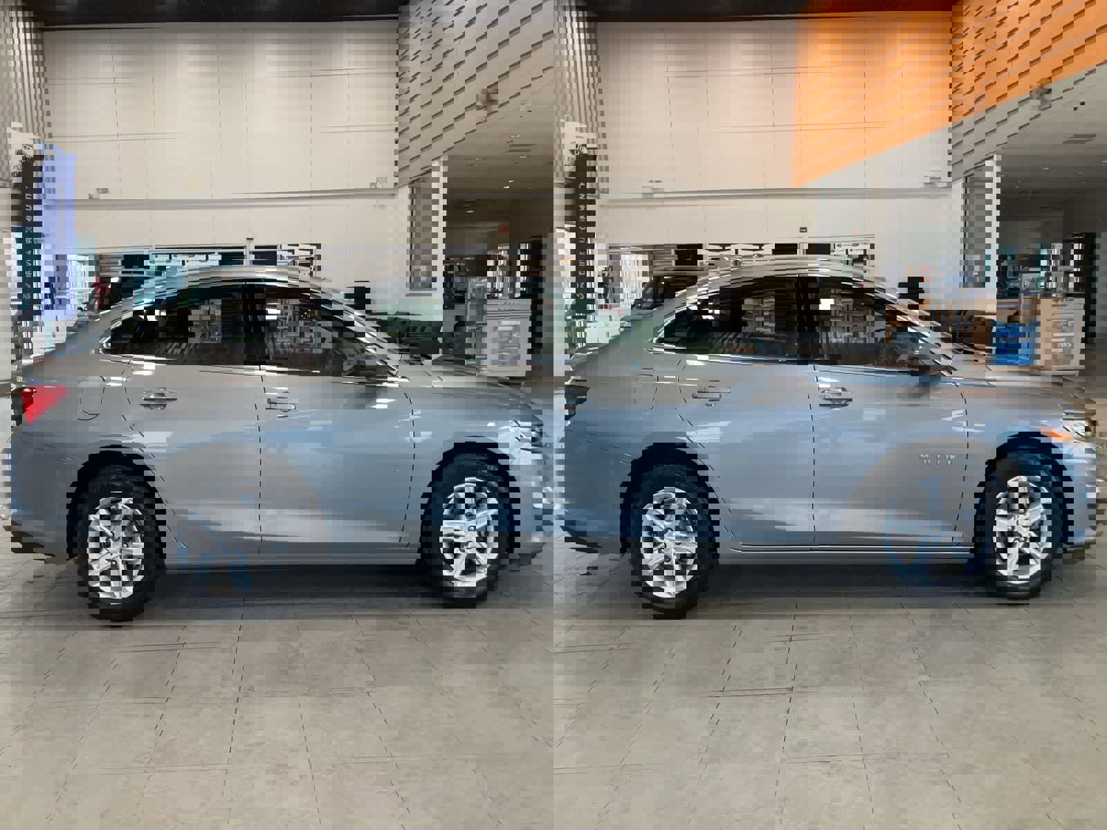 Used 2024 Chevrolet Malibu LT image 4