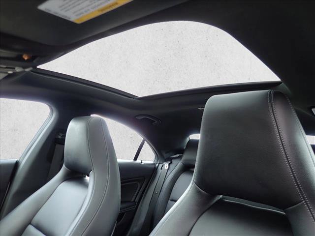 Used 2019 Mercedes-Benz CLA 250 4MATIC image 12