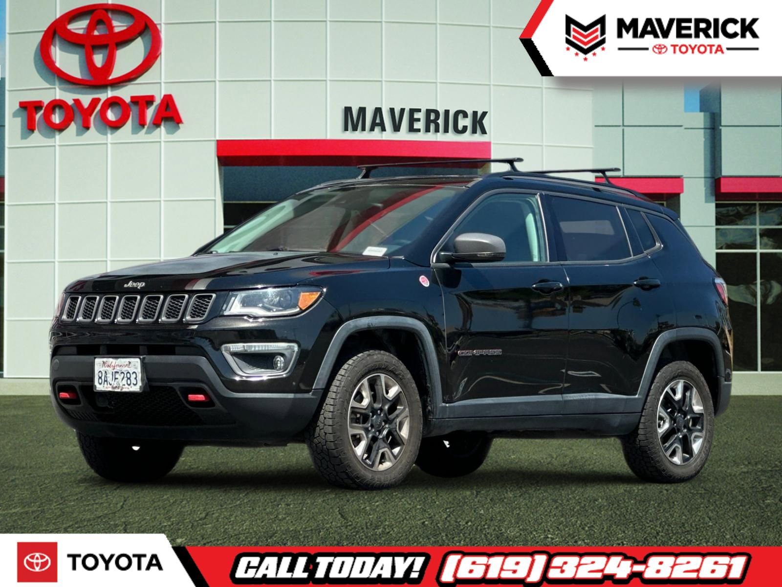 Used 2018 Jeep Compass Trailhawk w/ Leather Interior Group AWD/4WD image 1