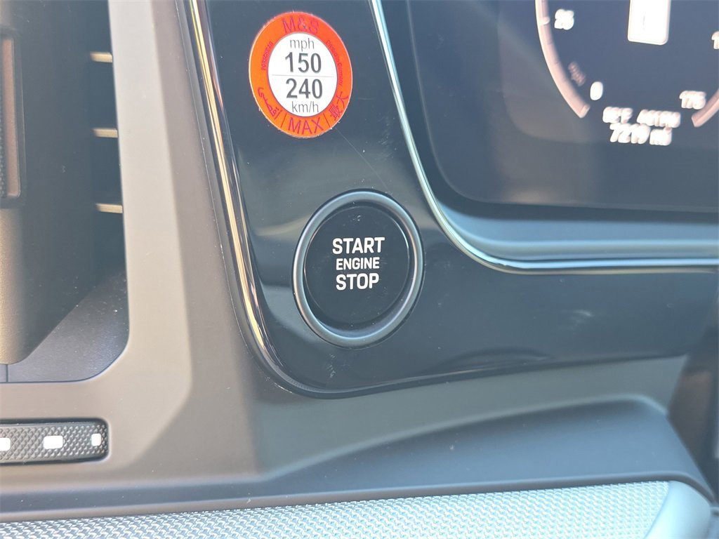 Certified 2025 Porsche Cayenne image 38