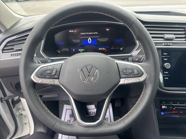 Certified 2024 Volkswagen Tiguan SE image 13