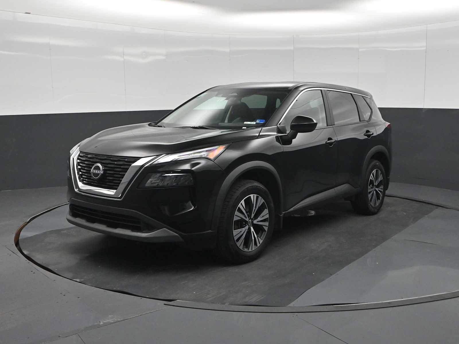 Used 2023 Nissan Rogue SV AWD/4WD image 5