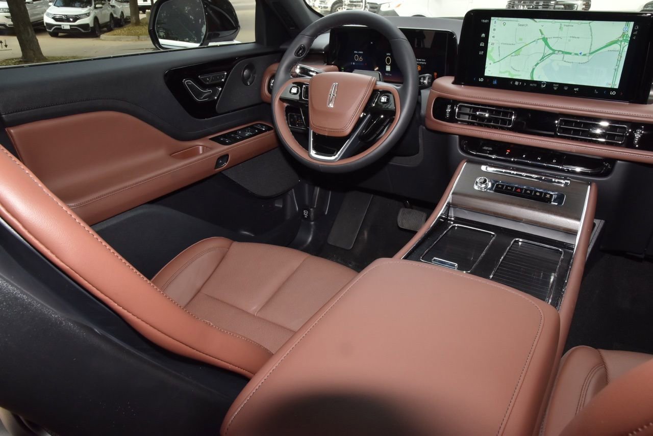 New 2026 Lincoln Aviator Reserve AWD/4WD image 16