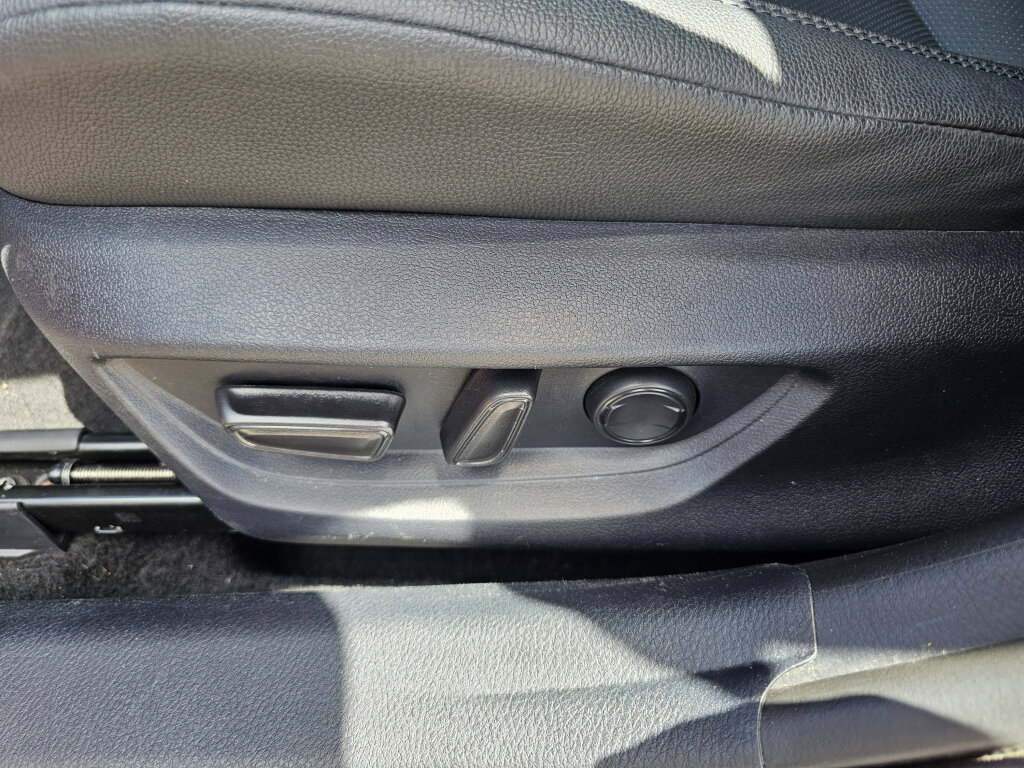 Used 2025 Toyota Camry XSE FWD image 20