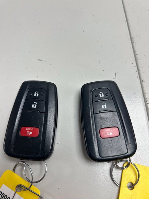 Used 2018 Toyota Prius Two w/ Prius Two Safety Plus Package FWD image 28