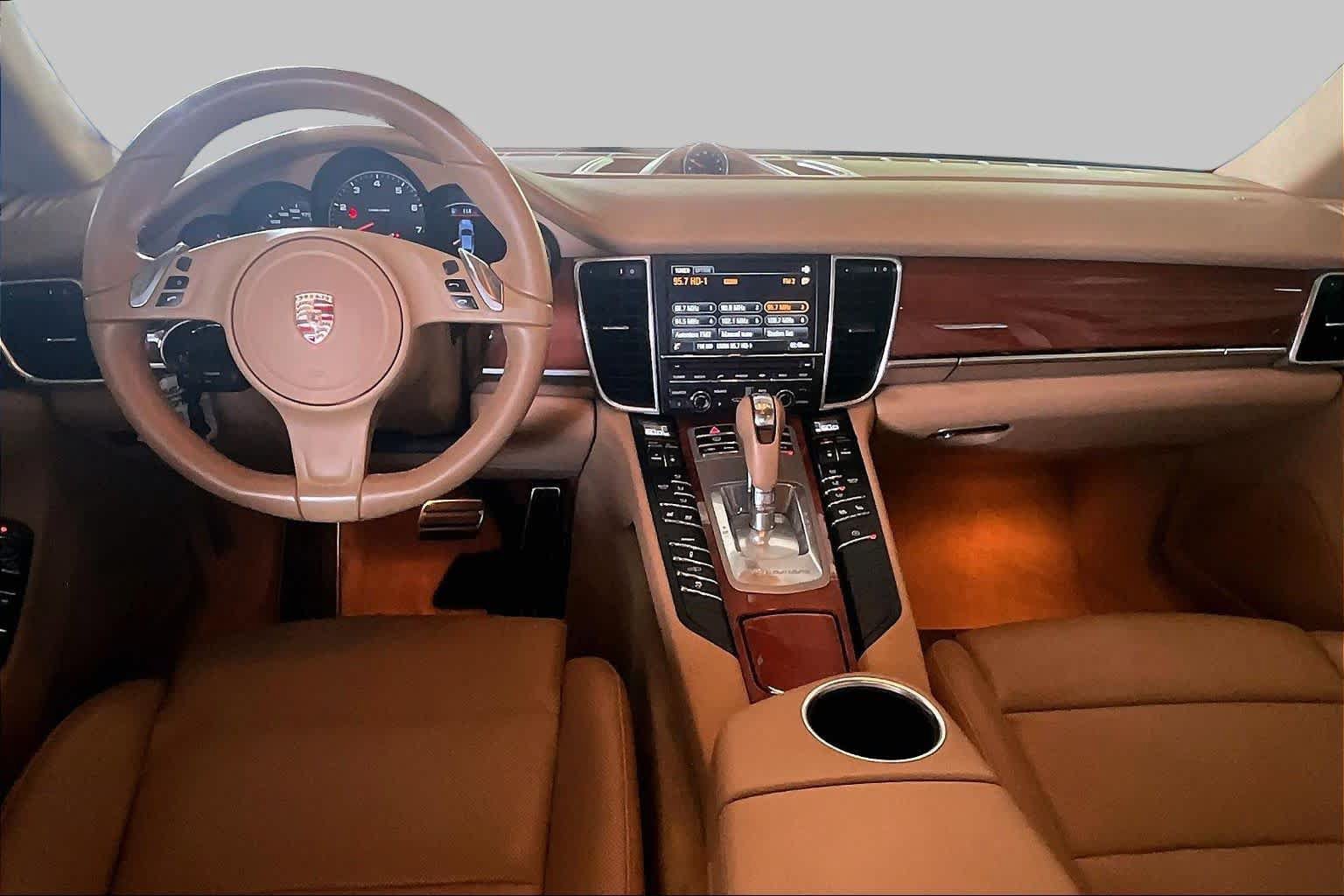Used 2014 Porsche Panamera RWD image 14