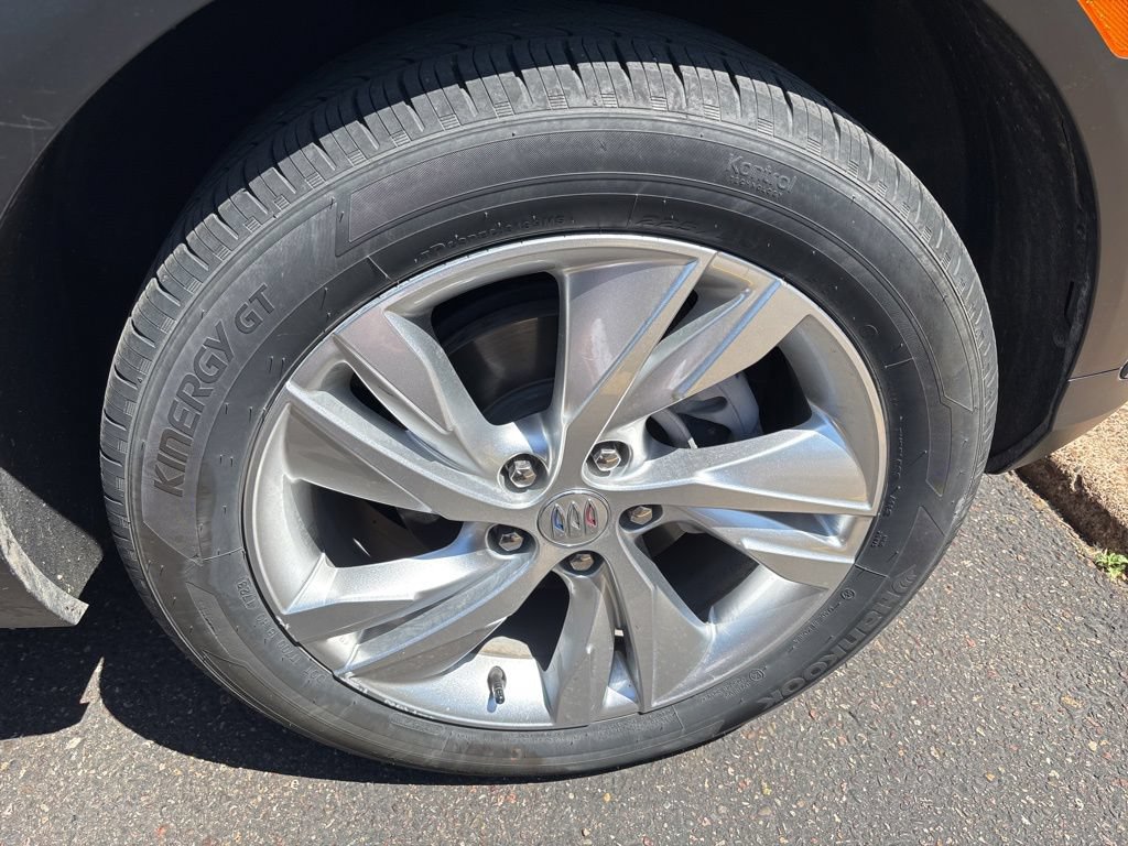 Certified 2024 Buick Encore GX Preferred FWD image 33