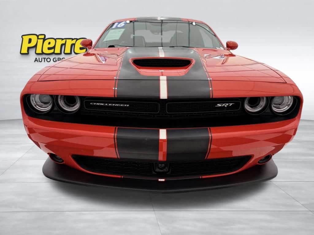 Used 2016 Dodge Challenger SRT w/ Technology Group RWD image 7