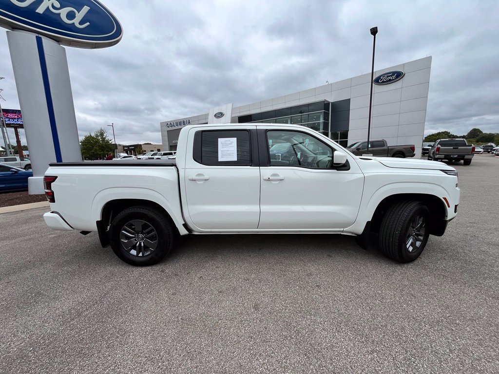 Used 2025 Nissan Frontier SV w/ SV Convenience Package RWD image 7