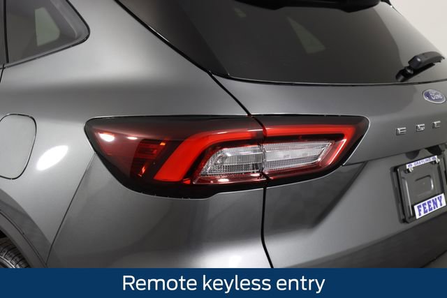 New 2026 Ford Escape ST-Line w/ Tech Pack #1 image 17