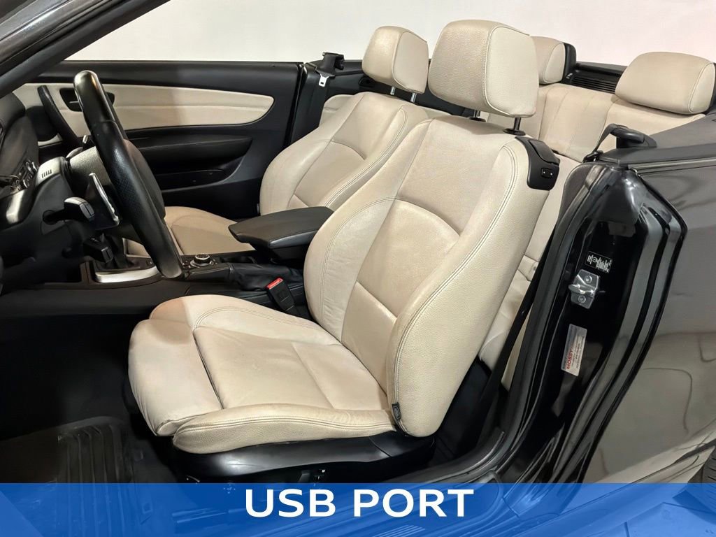 Used 2012 BMW 135i Convertible RWD image 6