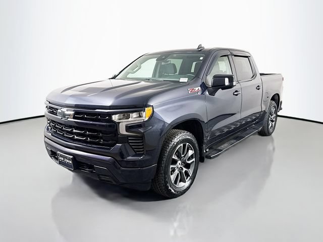 Used 2022 Chevrolet Silverado 1500 RST AWD/4WD image 3