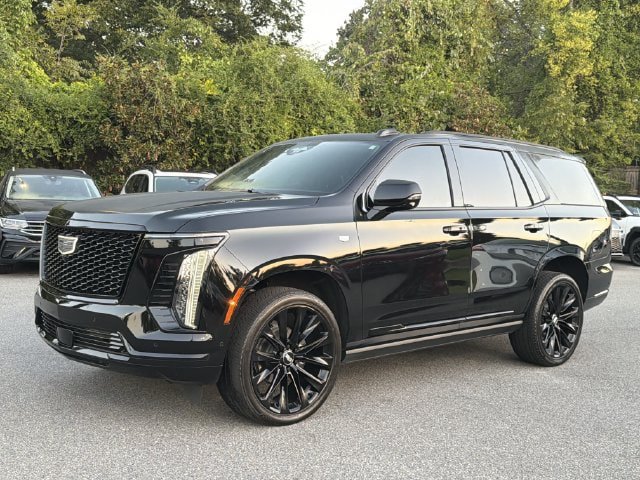 Used 2025 Cadillac Escalade Sport Platinum w/ LPO, ONYX Package AWD/4WD image 7
