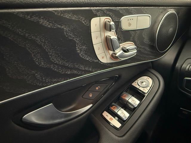 Used 2018 Mercedes-Benz GLC 300 image 24