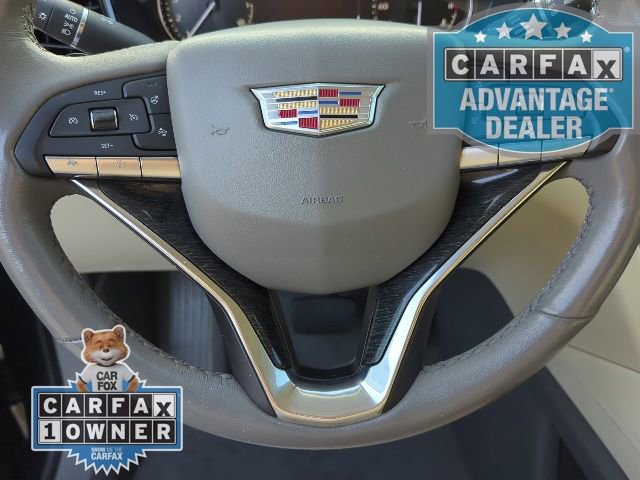 Used 2022 Cadillac XT6 Premium Luxury image 6