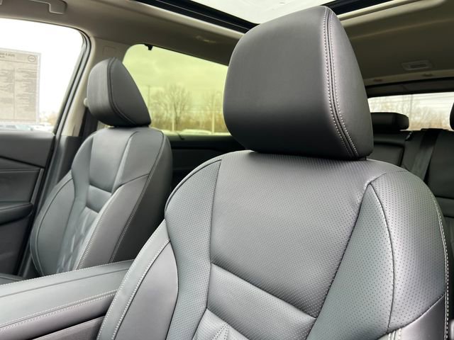 New 2026 Nissan Rogue Platinum image 10