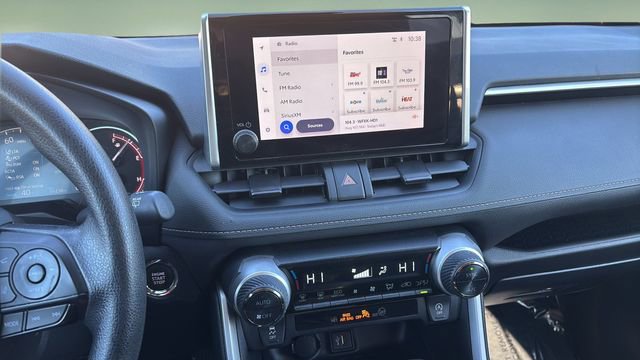 Used 2024 Toyota RAV4 XLE image 25