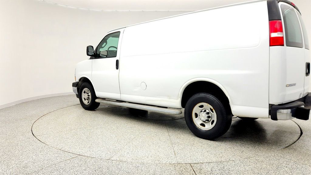 Used 2018 Chevrolet Express 2500 w/ Driver Convenience Package image 7