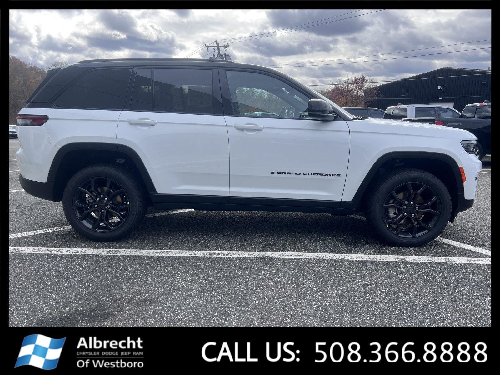 New 2025 Jeep Grand Cherokee Limited image 6