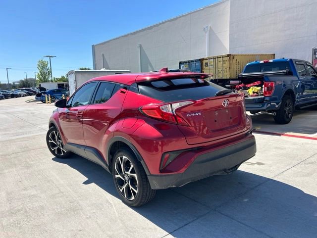 Used 2021 Toyota C-HR XLE FWD image 4