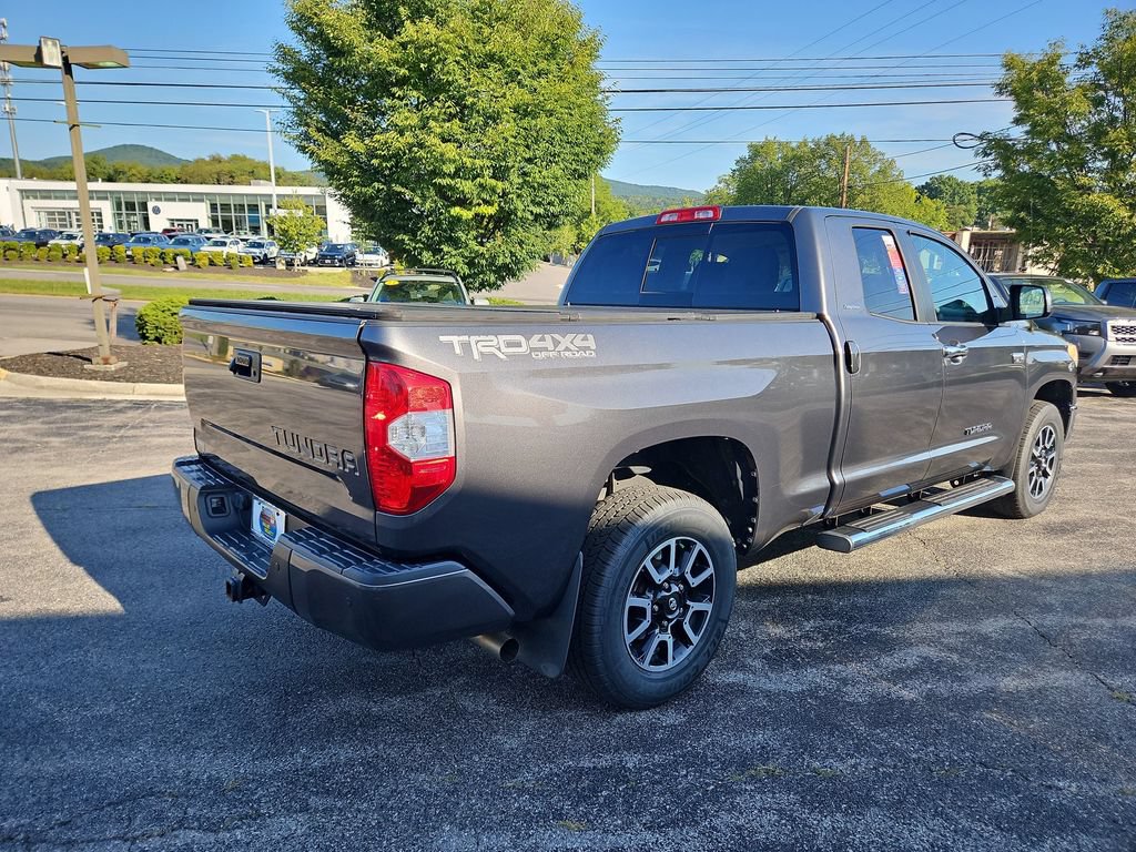 Used 2017 Toyota Tundra Limited w/ Limited Premium Package AWD/4WD image 5