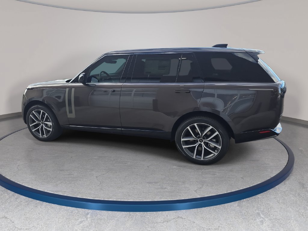 New 2027 Land Rover Range Rover Long Wheelbase SE AWD/4WD image 8