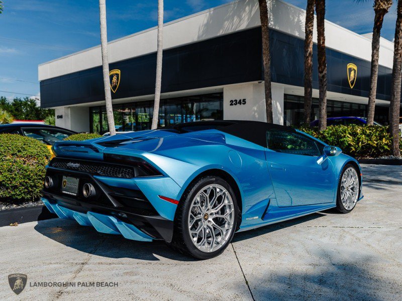 Used 2023 Lamborghini Huracan EVO RWD image 7