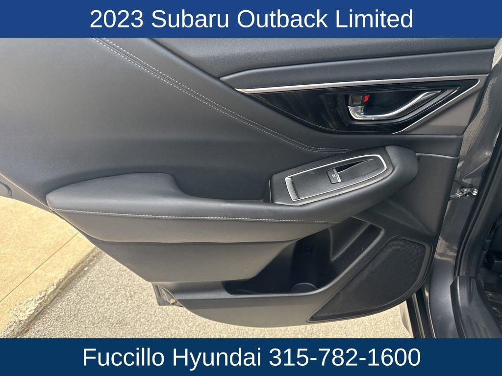 Used 2023 Subaru Outback Limited image 24