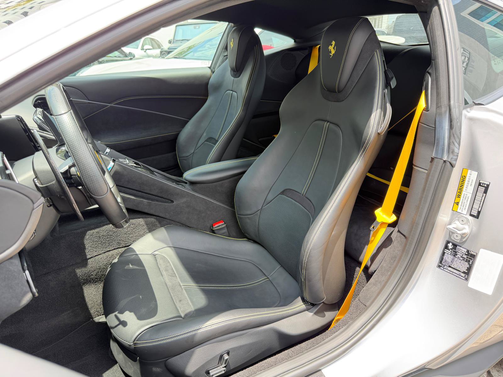 Used 2022 Ferrari Roma RWD image 30