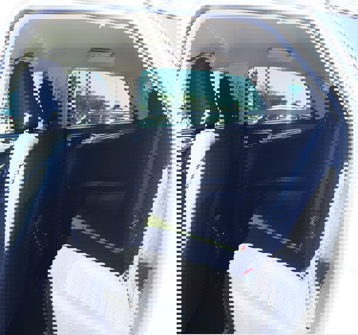 Used 2020 Ford Fusion SE image 33