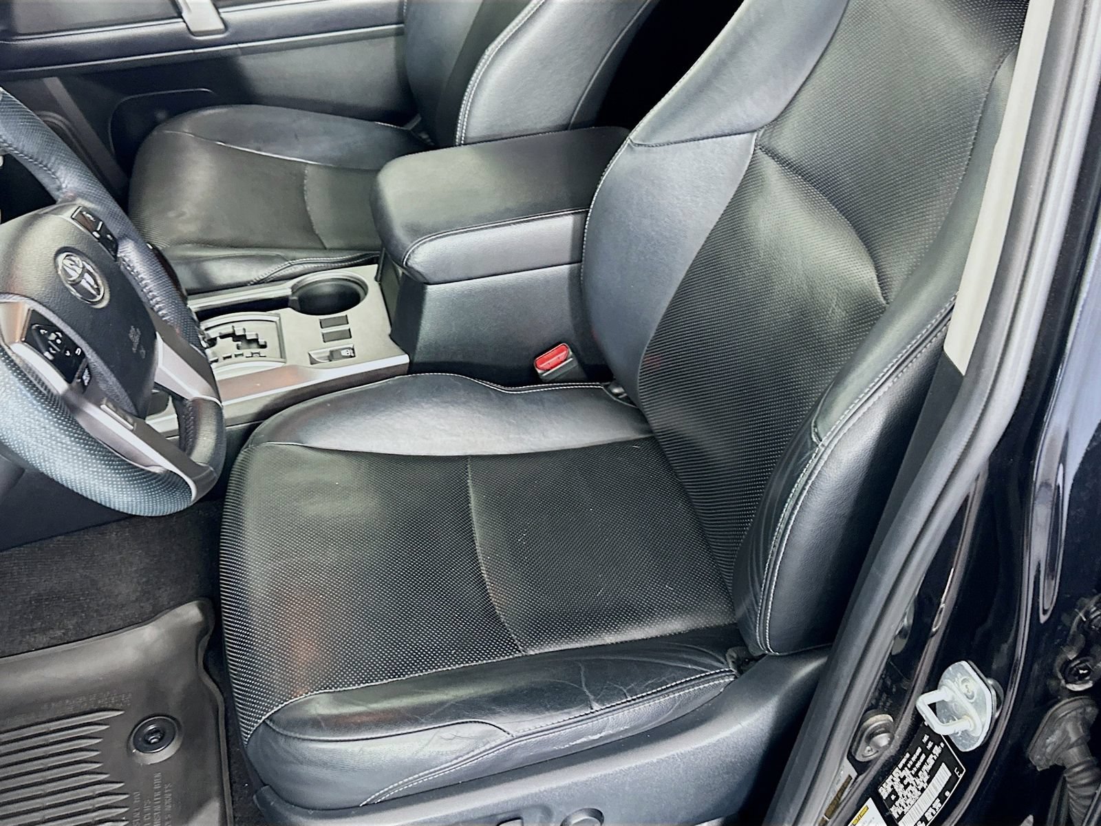 Used 2019 Toyota 4Runner Limited AWD/4WD image 18