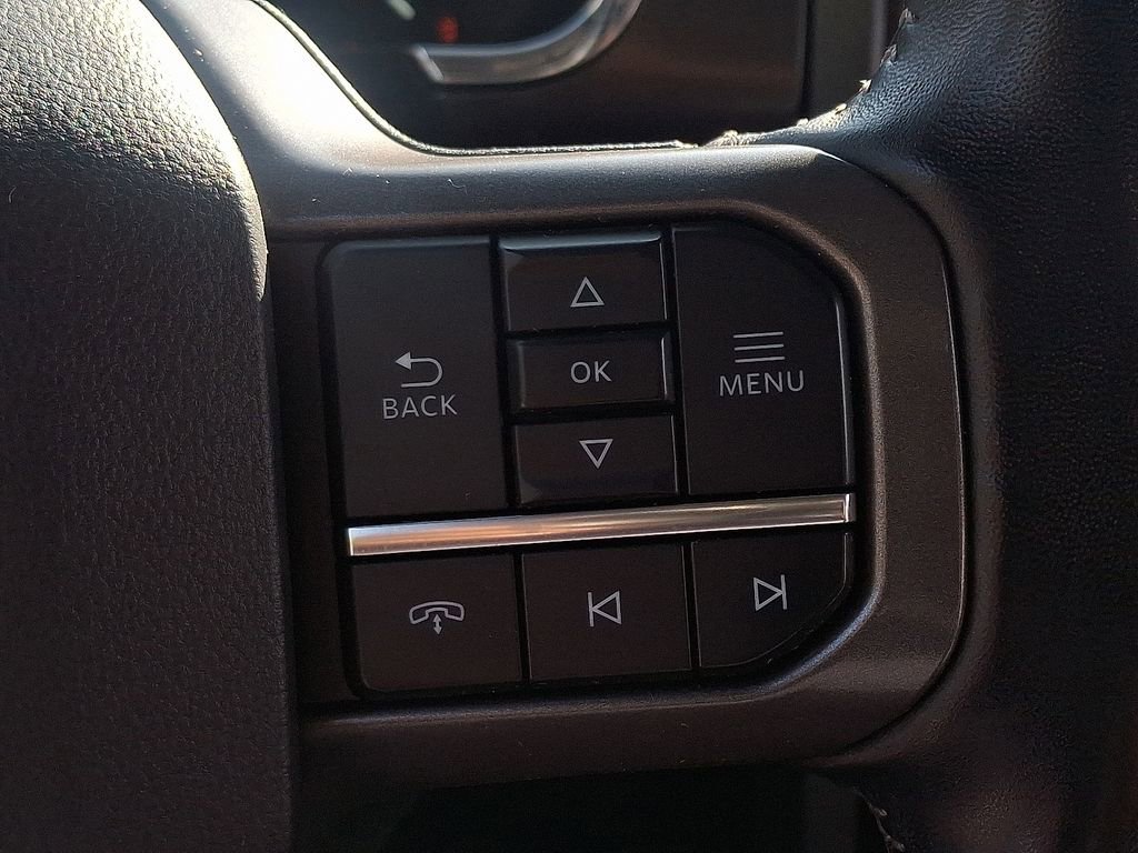 Used 2022 Ford F150 Lariat w/ Trailer Tow Package image 22