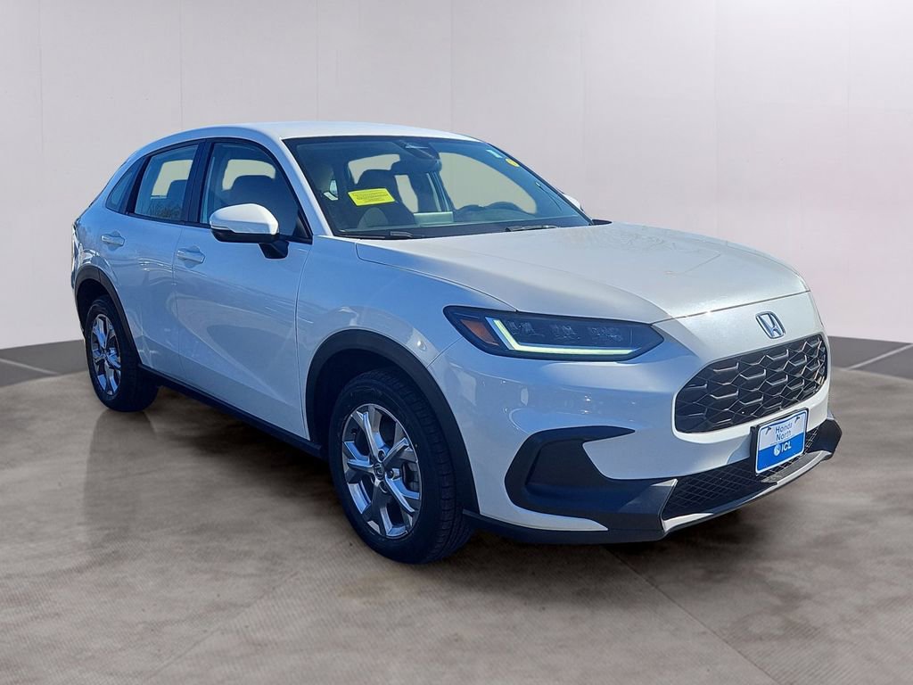 Certified 2024 Honda HR-V LX image 3