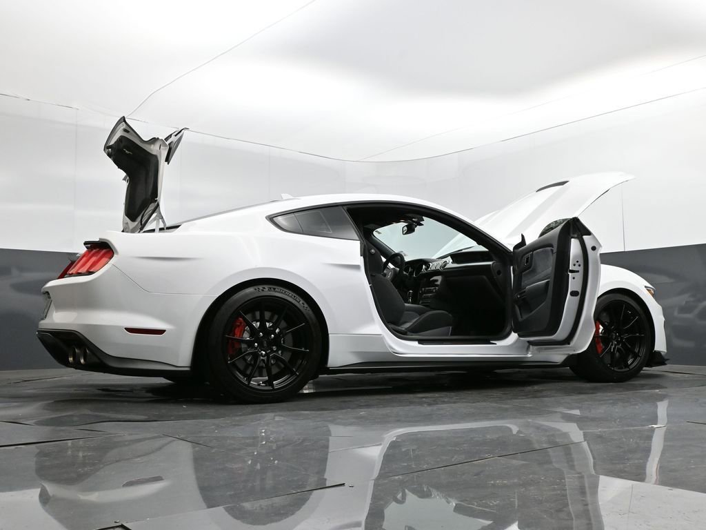 Used 2020 Ford Mustang Shelby GT350 w/ Technology Package image 42