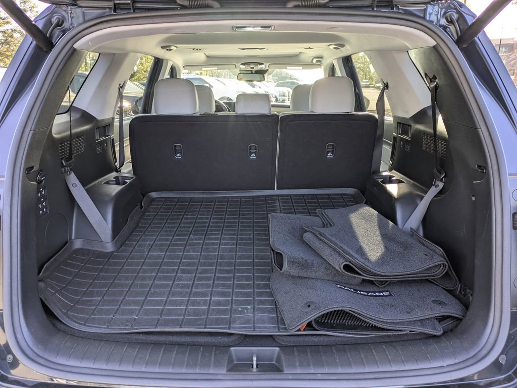 Used 2021 Hyundai Palisade SEL w/ Cargo Package image 12