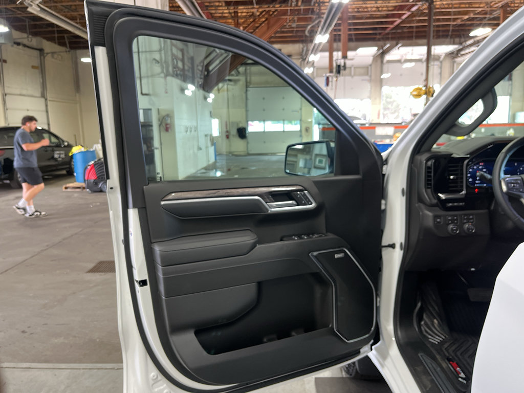 Certified 2026 Chevrolet Silverado 1500 LTZ w/ Technology Package AWD/4WD image 26