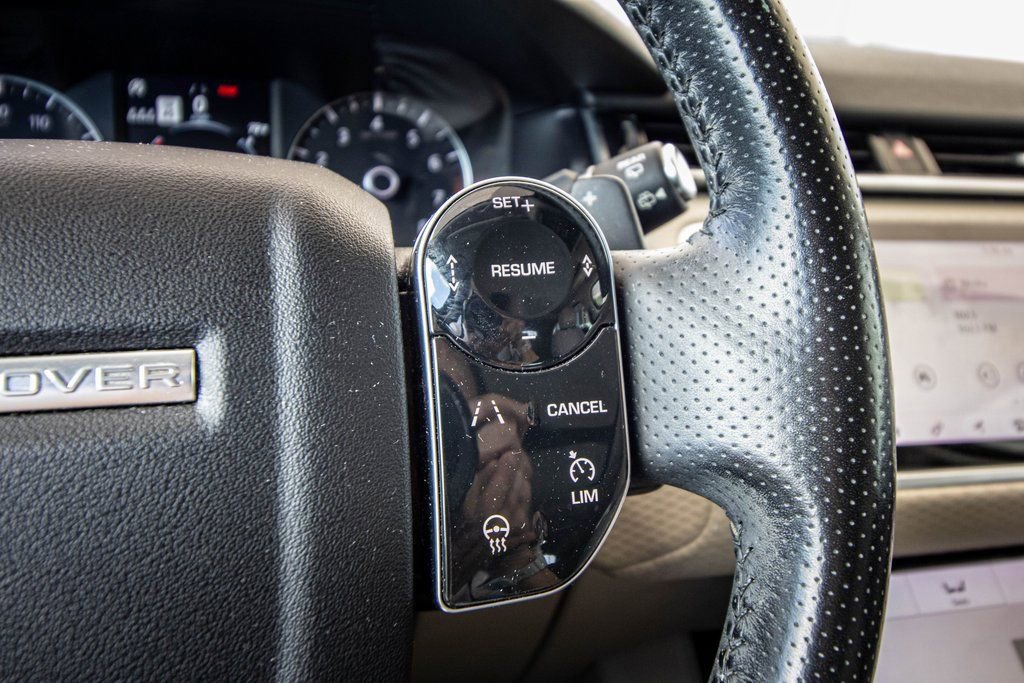 Used 2020 Land Rover Range Rover Velar S image 31