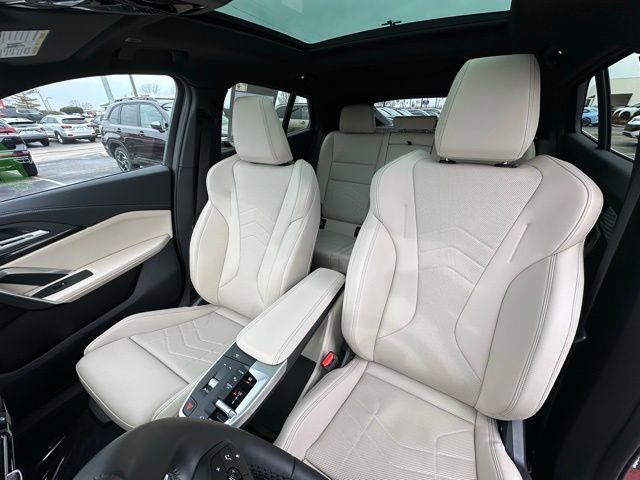 Certified 2025 BMW X2 xDrive28i image 30