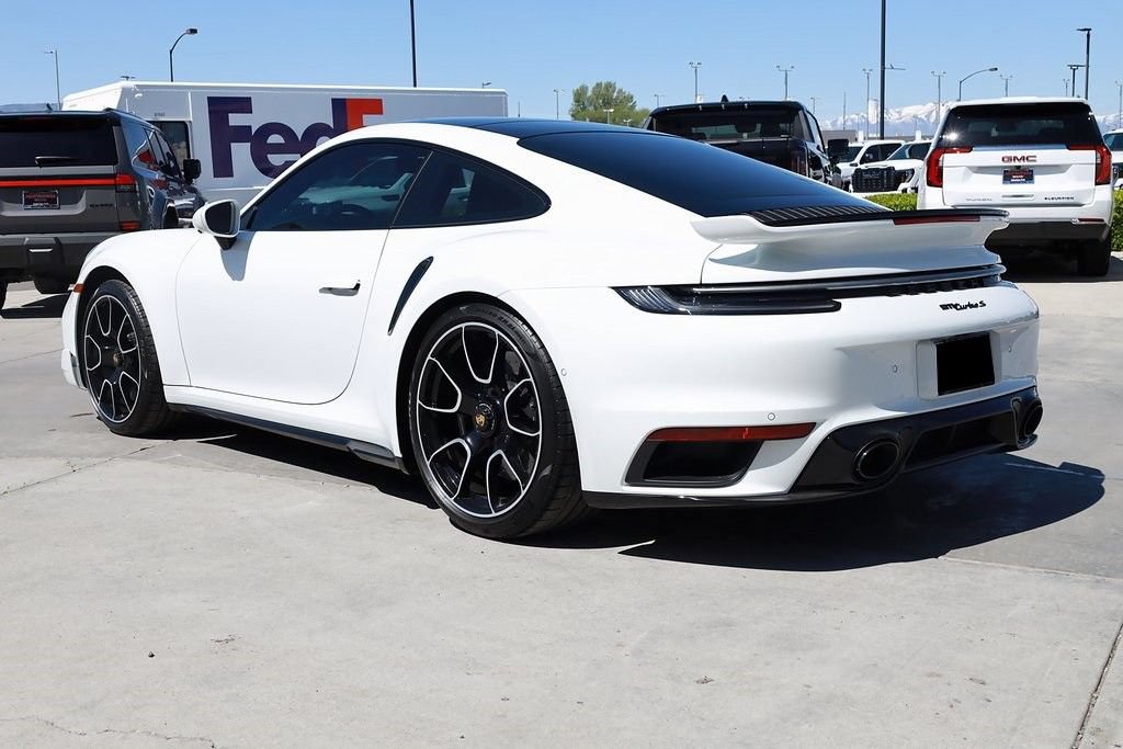 Used 2025 Porsche 911 Turbo AWD/4WD image 3