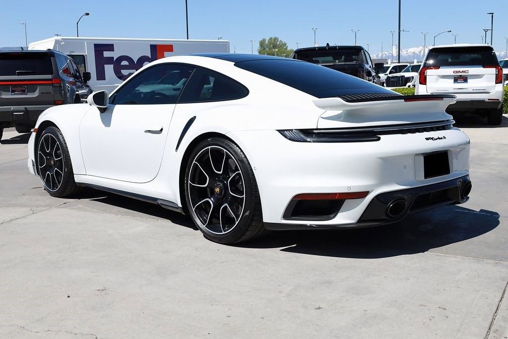 Used 2025 Porsche 911 Turbo AWD/4WD image 3